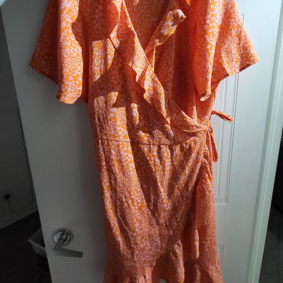 Summer dress - Picture 1 of 3